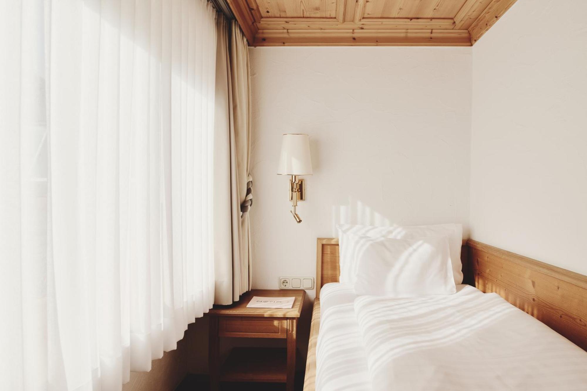 Burg Hotel Oberlech Dış mekan fotoğraf