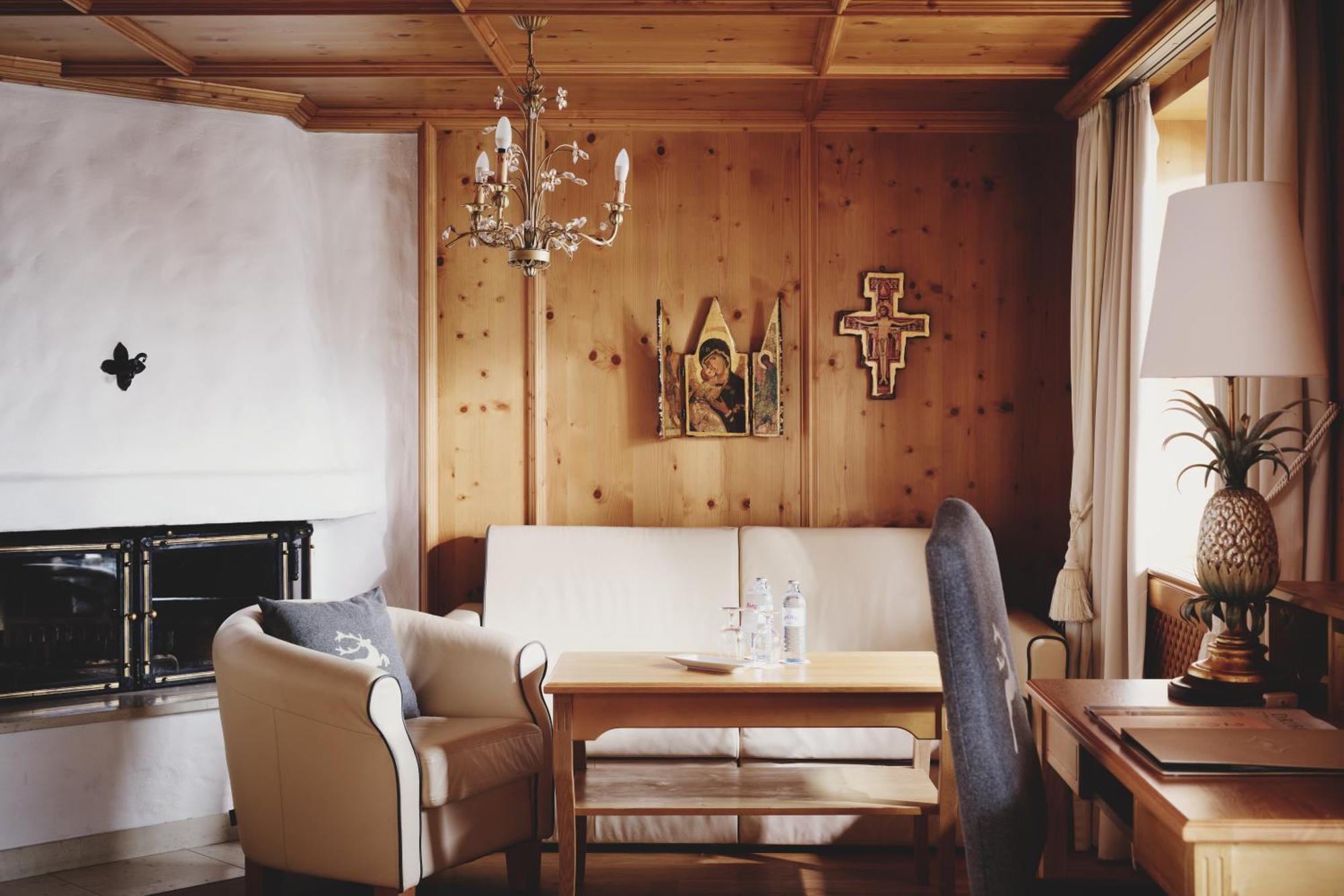 Burg Hotel Oberlech Dış mekan fotoğraf