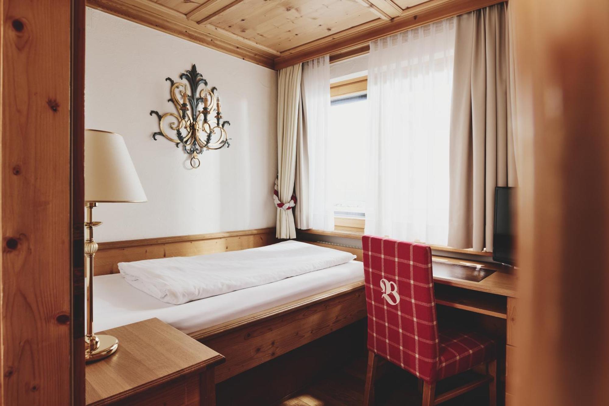 Burg Hotel Oberlech Dış mekan fotoğraf